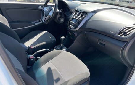 Hyundai Solaris II рестайлинг, 2012 год, 599 000 рублей, 8 фотография