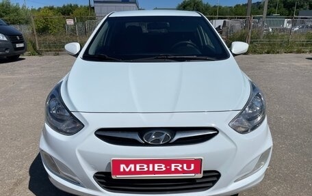 Hyundai Solaris II рестайлинг, 2012 год, 599 000 рублей, 2 фотография