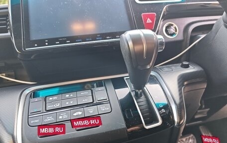 Honda Stepwgn IV, 2018 год, 2 200 000 рублей, 9 фотография