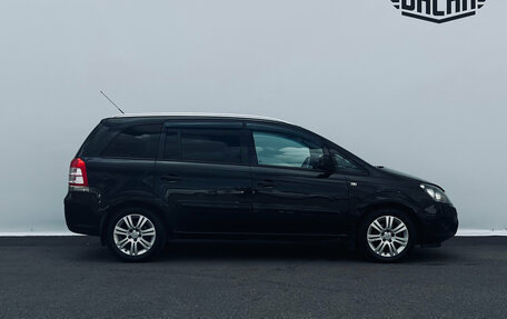 Opel Zafira B, 2011 год, 620 000 рублей, 3 фотография