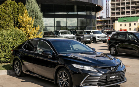 Toyota Camry, 2021 год, 3 328 000 рублей, 2 фотография