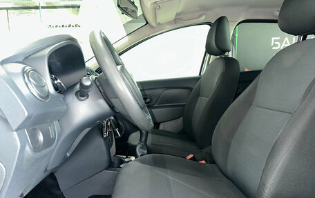 Renault Logan II, 2016 год, 770 000 рублей, 11 фотография