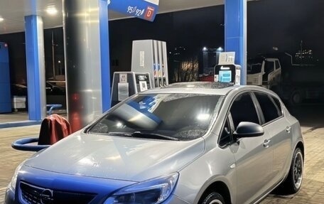 Opel Astra J, 2011 год, 640 000 рублей, 13 фотография
