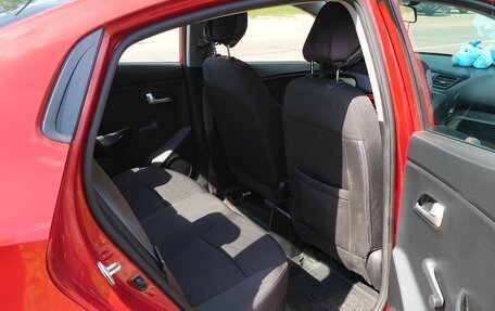 KIA Rio III рестайлинг, 2015 год, 980 000 рублей, 7 фотография