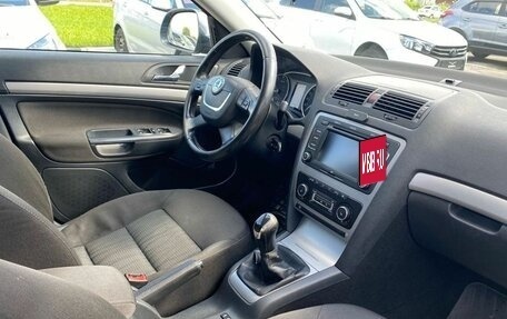 Skoda Octavia, 2011 год, 750 000 рублей, 9 фотография
