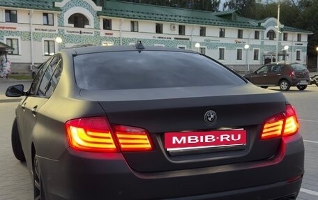 BMW 5 серия, 2012 год, 1 600 000 рублей, 2 фотография