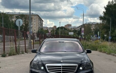 Mercedes-Benz E-Класс, 2013 год, 1 370 000 рублей, 1 фотография