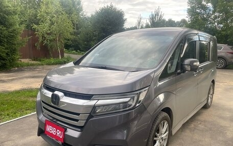 Honda Stepwgn IV, 2019 год, 2 250 000 рублей, 1 фотография