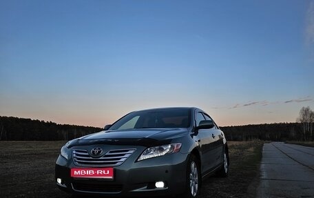 Toyota Camry, 2008 год, 1 050 000 рублей, 1 фотография