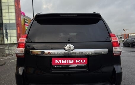 Toyota Land Cruiser Prado 150 рестайлинг 2, 2016 год, 3 950 000 рублей, 5 фотография