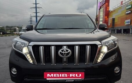 Toyota Land Cruiser Prado 150 рестайлинг 2, 2016 год, 3 950 000 рублей, 2 фотография