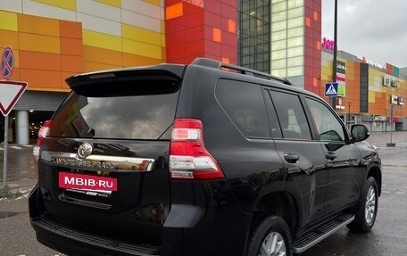 Toyota Land Cruiser Prado 150 рестайлинг 2, 2016 год, 3 950 000 рублей, 6 фотография