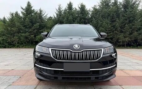 Skoda Karoq I, 2022 год, 2 164 000 рублей, 2 фотография