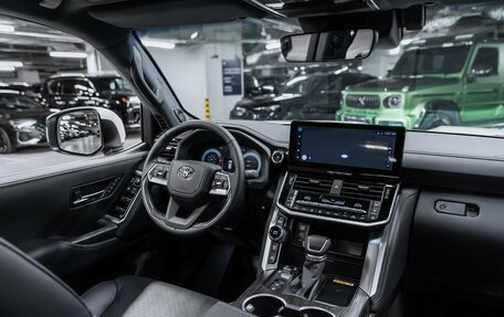 Toyota Land Cruiser, 2026 год, 13 990 000 рублей, 12 фотография