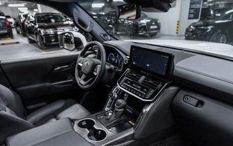 Toyota Land Cruiser, 2026 год, 13 990 000 рублей, 3 фотография