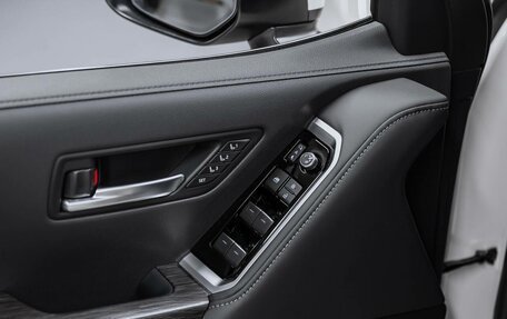 Toyota Land Cruiser, 2026 год, 13 990 000 рублей, 27 фотография