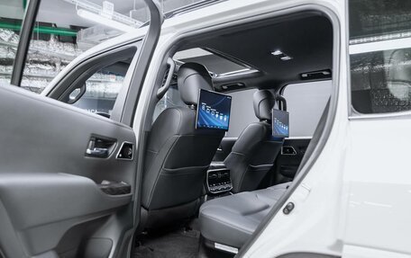 Toyota Land Cruiser, 2026 год, 13 990 000 рублей, 22 фотография