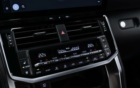 Toyota Land Cruiser, 2026 год, 13 990 000 рублей, 16 фотография