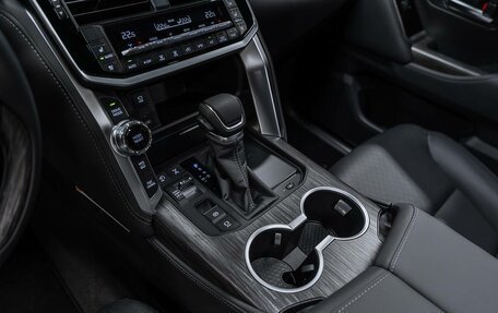 Toyota Land Cruiser, 2026 год, 13 990 000 рублей, 15 фотография