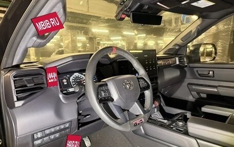 Toyota Tundra, 2024 год, 9 990 000 рублей, 40 фотография