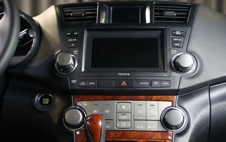 Toyota Highlander III, 2011 год, 1 549 000 рублей, 11 фотография