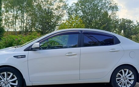 KIA Rio III рестайлинг, 2015 год, 920 000 рублей, 2 фотография