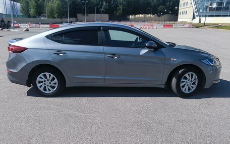 Hyundai Elantra VI рестайлинг, 2017 год, 1 560 000 рублей, 4 фотография