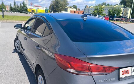 Hyundai Elantra VI рестайлинг, 2017 год, 1 560 000 рублей, 8 фотография