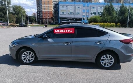 Hyundai Elantra VI рестайлинг, 2017 год, 1 560 000 рублей, 9 фотография