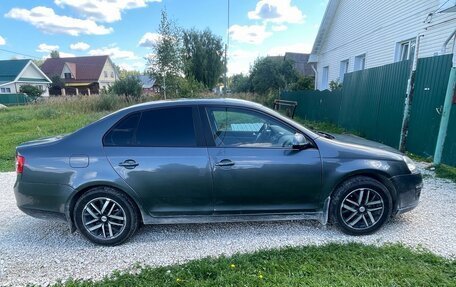 Volkswagen Jetta VI, 2009 год, 730 000 рублей, 7 фотография