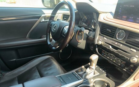 Lexus RX IV рестайлинг, 2021 год, 4 250 000 рублей, 11 фотография