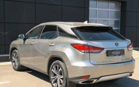 Lexus RX IV рестайлинг, 2021 год, 4 250 000 рублей, 6 фотография