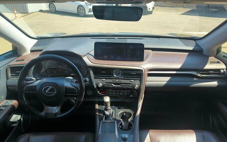 Lexus RX IV рестайлинг, 2021 год, 4 250 000 рублей, 16 фотография
