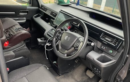 Honda Stepwgn IV, 2019 год, 2 250 000 рублей, 14 фотография