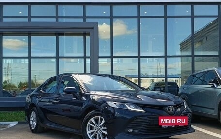 Toyota Camry, 2018 год, 2 549 000 рублей, 3 фотография