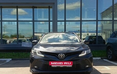 Toyota Camry, 2018 год, 2 549 000 рублей, 2 фотография