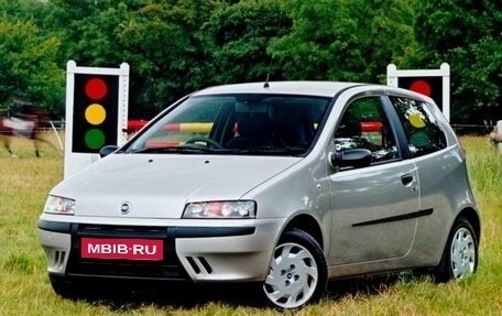 Fiat Punto III Punto Evo рестайлинг, 2000 год, 118 000 рублей, 1 фотография