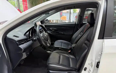 Toyota Yaris XP150 рестайлинг, 2023 год, 1 170 000 рублей, 8 фотография