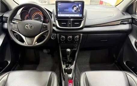 Toyota Yaris XP150 рестайлинг, 2023 год, 1 170 000 рублей, 9 фотография