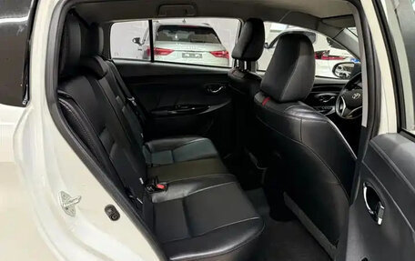 Toyota Yaris XP150 рестайлинг, 2023 год, 1 170 000 рублей, 12 фотография