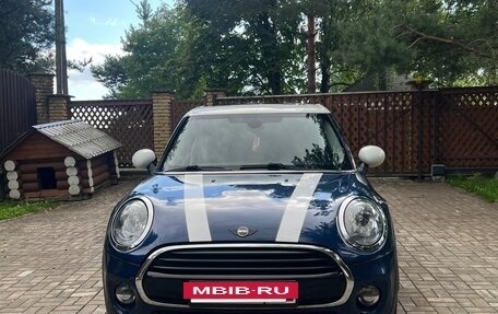 MINI Hatch, 2017 год, 1 850 000 рублей, 6 фотография