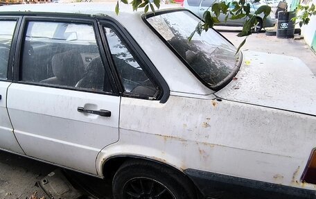 Audi 80, 1985 год, 75 000 рублей, 3 фотография