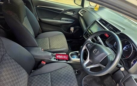 Honda Fit III, 2016 год, 1 080 000 рублей, 12 фотография