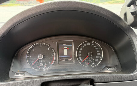 Volkswagen Multivan T5, 2011 год, 2 000 000 рублей, 15 фотография