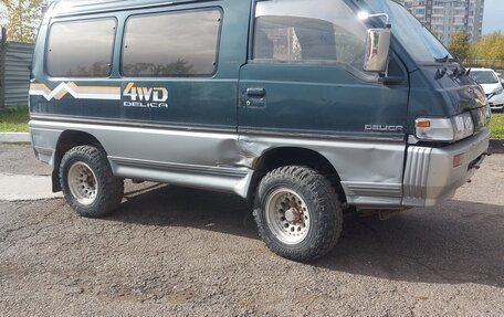 Mitsubishi Delica III, 1991 год, 450 000 рублей, 6 фотография