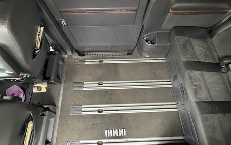Volkswagen Multivan T5, 2011 год, 2 000 000 рублей, 22 фотография