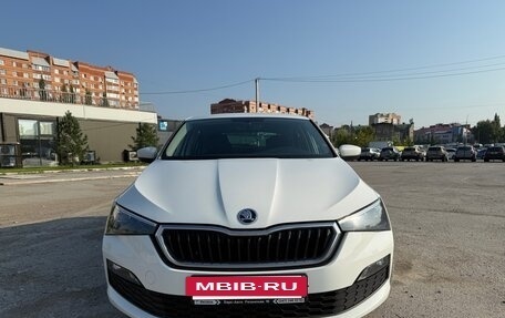 Skoda Rapid II, 2020 год, 1 750 000 рублей, 2 фотография