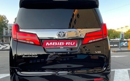 Toyota Alphard III, 2019 год, 5 700 000 рублей, 8 фотография
