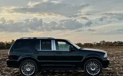 Lincoln Aviator I, 2004 год, 930 000 рублей, 2 фотография
