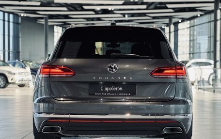 Volkswagen Touareg III, 2018 год, 4 750 000 рублей, 4 фотография